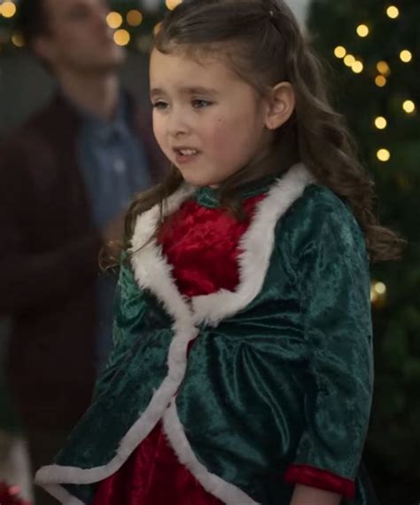 The Picture Of Christmas 2021 Emily Hart Coat Christmas Outfit 2021