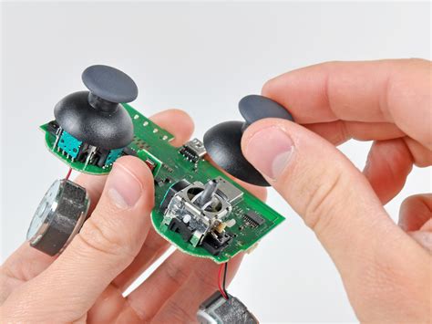 If you're currently dealing with a yellow light of death, we're here to make things right. DualShock 3 Motherboard Replacement - iFixit Repair Guide
