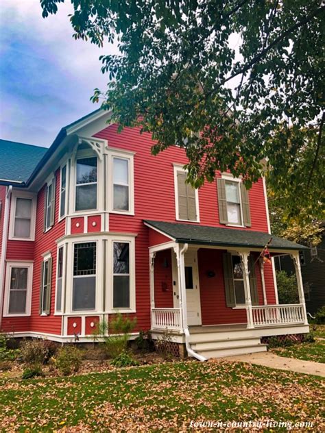 Hours may change under current circumstances A Walking Tour of Lake Geneva, Wisconsin - Town & Country ...