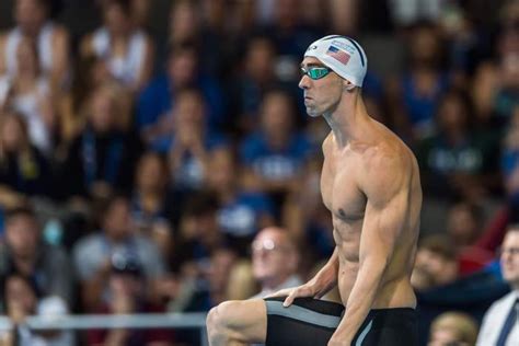 League Of Olympic Swim Legends Michael Phelps Tops 200im Podium With