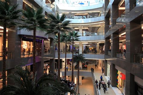 See more of mall costanera center on facebook. Mall Costanera Center, Santiago de Chile | Un pequeño recorr… | Flickr