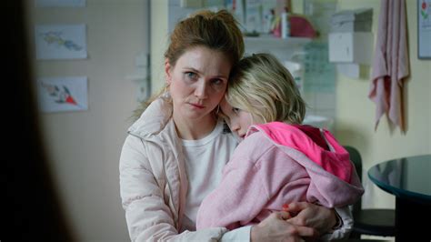 She is small, but dangerous. Systemsprenger | Film-Rezensionen.de