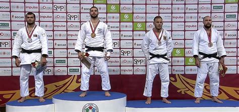 הוא נמצא בשדה התעופה בשעות האחרונים והאדומים מנסים לטפל בכך. ענק: פיטר פלצ'יק זכה בזהב בגראנד סלאם אבו דאבי