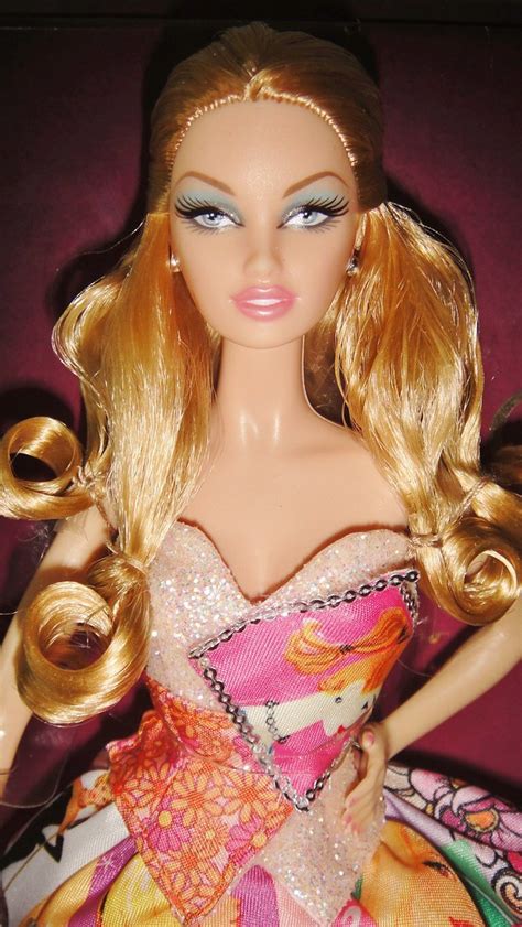 50 real life barbie dolls slide, descendants 3 full (2019) genvideos, wendyhair. Gambar Berby : Mainan Buku Mewarnai Gambar Barbie Princess ...