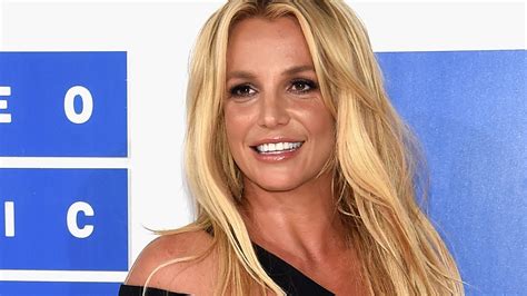 Britney Spears Rolls In The Sand Shows Off Bikini On Caribbean Escape