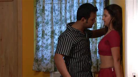 Archana Sharma Erotic Saree Scene From Shanthi Appuram Nithya Proper Hd