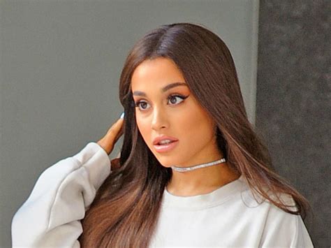 Ariana Grande Looks Completely Unbothered By Affair Allegation Headlines With Her Latest