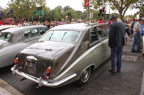 Aussie Old Parked Cars 1972 Daimler DS 420 Limousine