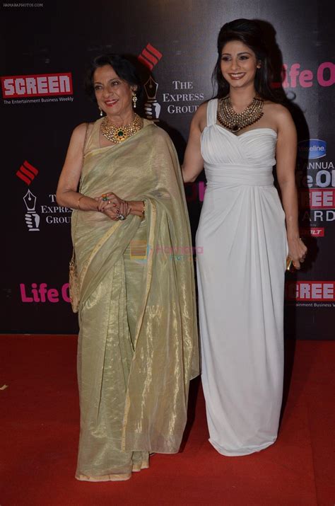Tanisha Mukherjee Tanuja At Life Ok Screen Awards Red Carpet In Mumbai