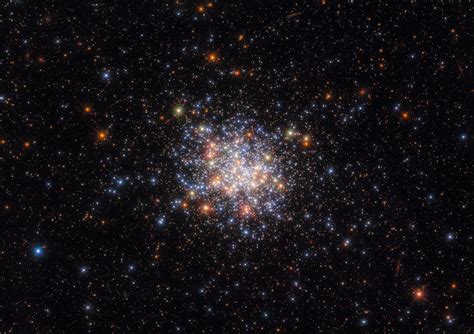 Hubble Space Telescope Captures A Gorgeous Sprinkling Of Stars