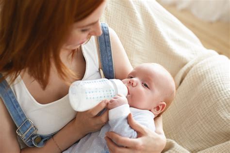 Tips For Combining Breastfeeding And Bottle Feeding Mom Blog Society