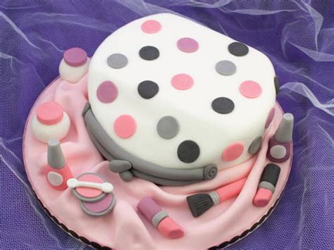 This cake was made for my lovely god daughter! Makeup Bag Cake | Cookstr.com