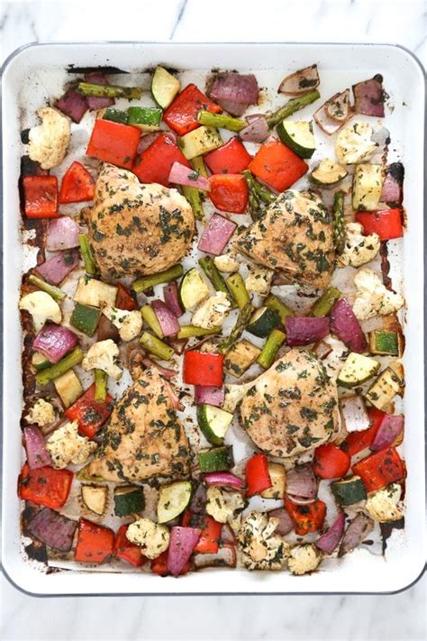 This recipe is a complete dinner made in just one pan! Sheet Pan Balsamic-Herb Chicken and Vegetables | Skinnytaste