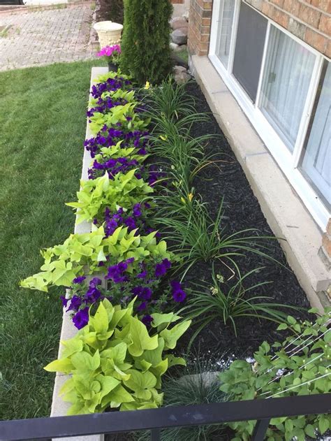 Simple Gorgeous Flower Bed Ideas On A Budget 06 Front Yard