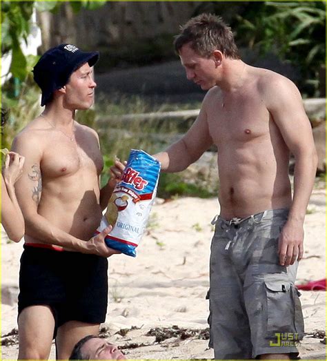 Daniel Craig Is St Barts Beach Buff Photo 1617241 Andy Cohen Bikini Daniel Craig Satskui