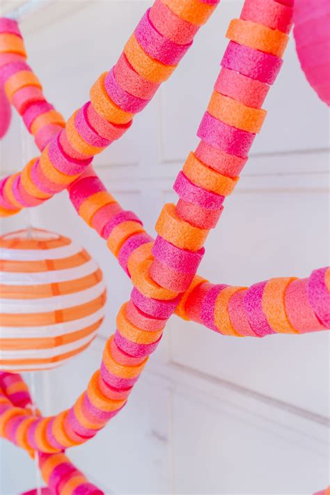 Summer Crafts Diy Pool Noodle Garland The Pretty Life Girls