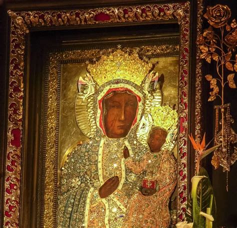 Los Eurodiputados Piden Que Se Retire La Icónica Virgen María Lgbtq