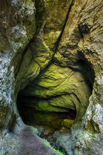 Cave Stock Photos Royalty Free Cave Images Depositphotos