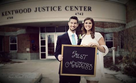 Jun 01, 2021 · emeralds symbolise foresight, wisdom, fertility, peace, balance, reflection, healing, and a strong bond. Courthouse wedding/ justice of the peace | Courthouse ...