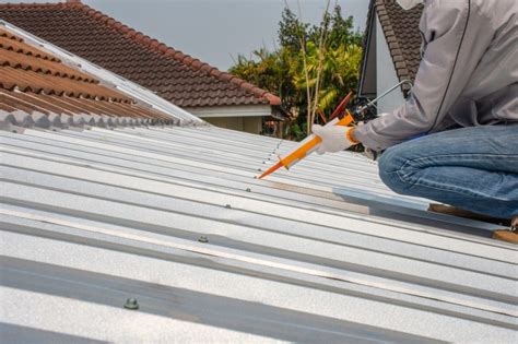 Metal Roof Sealant 4 Best Types 2023 Update Gouge Quality Roofing
