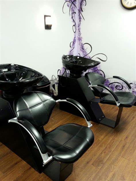 They have a dedicated and friendly team of hairstylists who offer unique services specially trained in haircuts, blow outs, highlites, and straightening. R' Salon in Prattville, Alabama : RelyLocal
