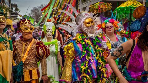 New Orleans Prohibiting Mardi Gras Parades In 2021