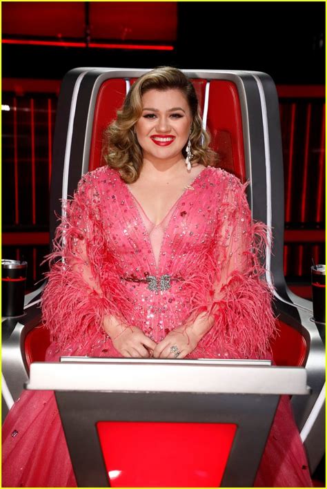Kelly Clarkson Missing From The Voice Coaches Announcement And Recent Interview Teases Her