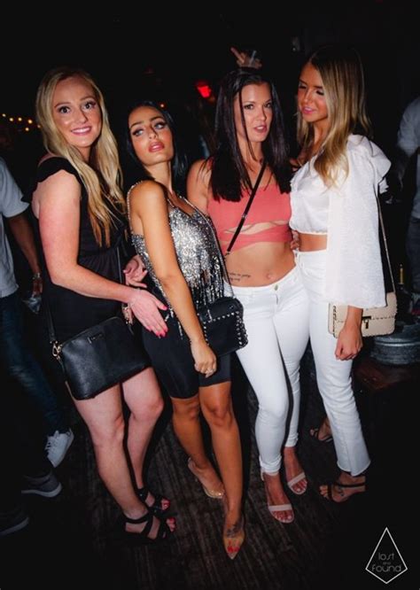 top 5 clubs with the hottest women in toronto nightclub photos