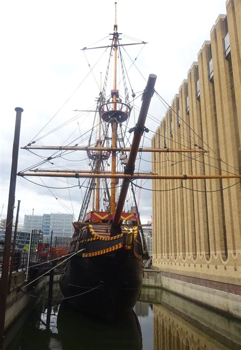 The Golden Hinde Natpacker