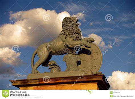 Statue Of Lion At New Castle In Stuttgart Stock Photo Image Of Lake