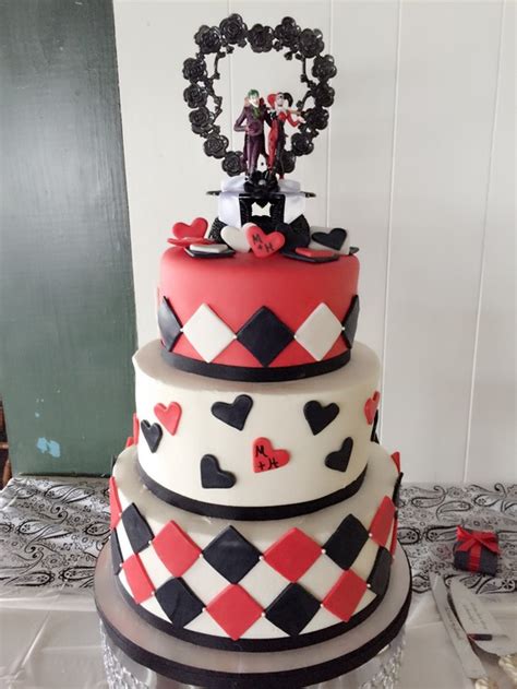 Joker And Harley Quinn Themed Wedding Cake