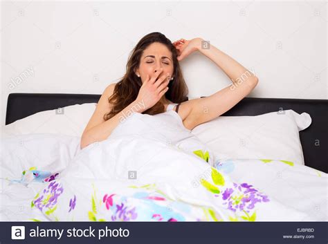 Girl Stretching Yawning Tired Hi Res Stock Photography And Images Alamy