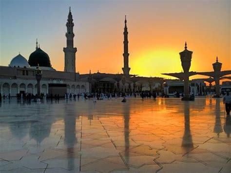 Message Of Peace Sunset View Of Masjidil Nabawi Madinah