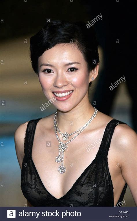 Dpa Chinese Actress Ziyi Zhang Smiles As She Arrives