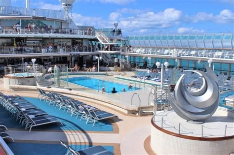 How much is a cruise around the world. 21 Reasons to go on a Round the World Cruise