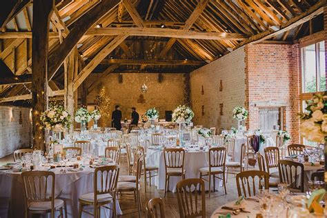 15 Barn Wedding Venues In South East England Bury Court Barn Chwv