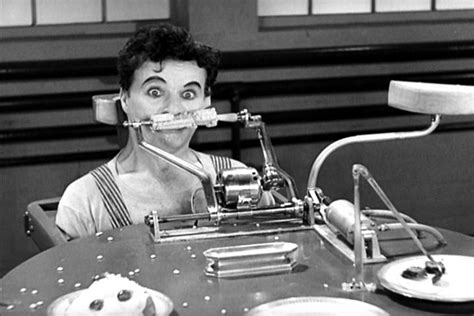 O filme tempos modernos, mostra a vida de operários com a revolução industrial, em que houve a passagem da produção artesanal, para a produção em série. CineArteUm: Modern Times - Tempos Modernos - Charles ...