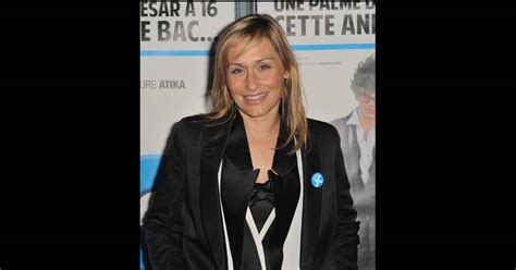 Jonathan zaccaï (infidèle) en couple : Elodie Hesme à l'avant-première de JC comme Jésus Christ ...