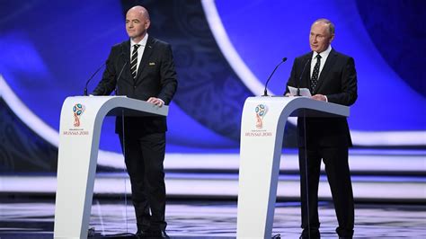 Az ünnepen emmanuel macron francia elnökhöz csatlakozott belgium, észtország, finnország, hollandia, portugália államfője, angela merkel német kormányfő. Erdély.ma | Vb 2018: spanyol-portugál és angol-belga csata ...
