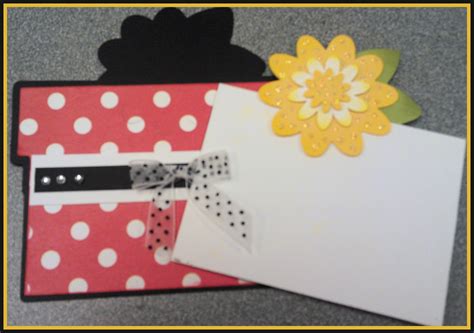 1 sheet of 8.5x11 evergreen cardstock. Hearts-n-Crafts, etc: Cricut Tips with Tee - Gift Card Holder