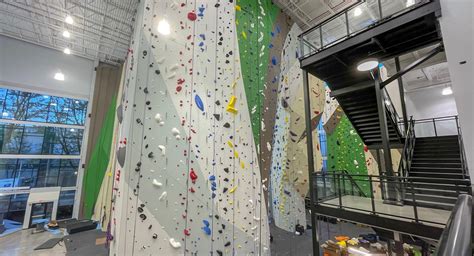 An Enormous New Multi Level Climbing Gym Has Opened In Lincoln Park
