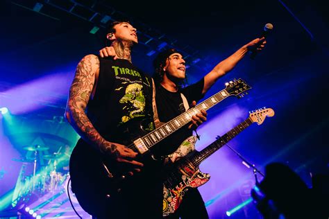 Posted at 12:19h robyn andrew cryptic rock, crypticrock, movie reviews, news, reviews 0 comments. Pierce the Veil: A Fangirl's Dream Come True - Seattle ...