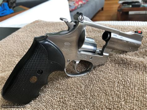 Very Nice Rossi Revolver Model 720 44 Special