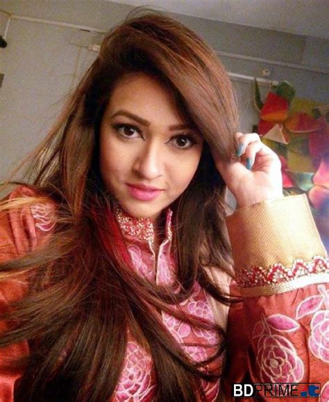 Bangladeshi Actress Naznin Akter Happy Unseen Photos And Story