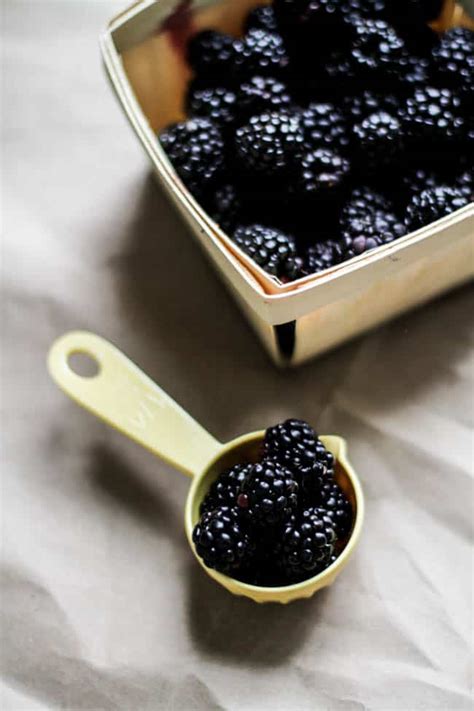 3 Blackberry Recipes For Skin Face Hair Hello Glow