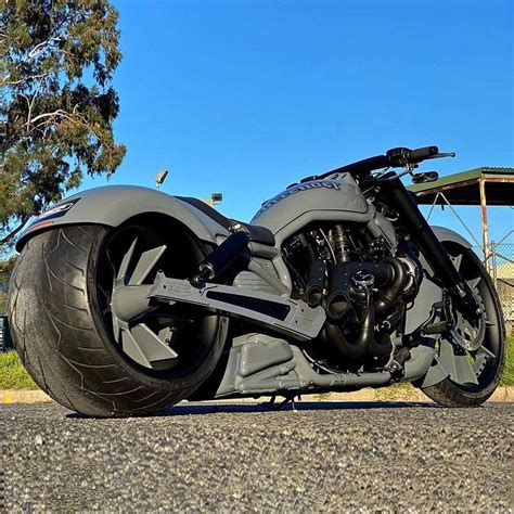 Custom Harley Davidson V Rod