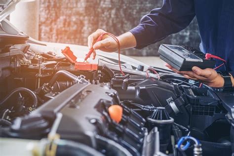 Considering Car Mechanic Training Heres What To Look For In