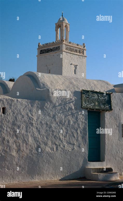 Mosque In Houmt Souk Djerba Tunisia Stock Photo Alamy