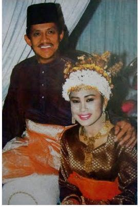 Tuesday, 17 september 2019 bekas isteri sultan brunei, azrinaz selamat melahirkan anak perempuan | carolyn jerry azrinaz. BICARA PERJUANGAN: JANDA MALAYSIA IDAMAN SULTAN BRUNEI...???