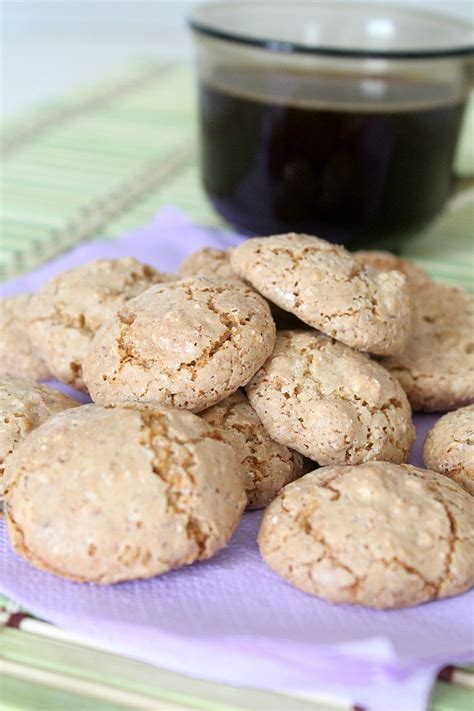 Almond Macaroons Super Easy Simple And Delicious Recipe